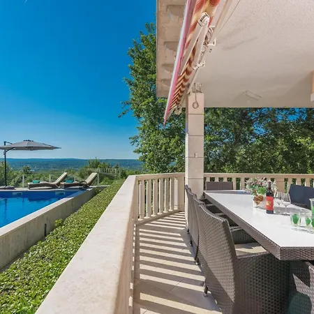 Villa Rosa